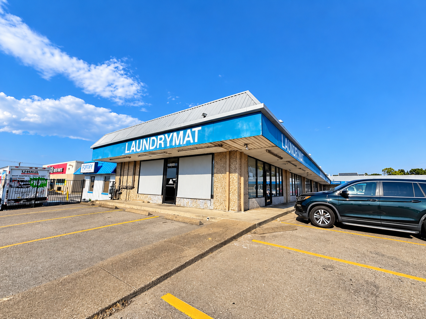 2333 S Collins St, Arlington, TX 76014