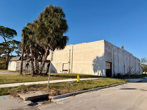 597 N 1st St Lake Wales Warehouse/Distribution exterior