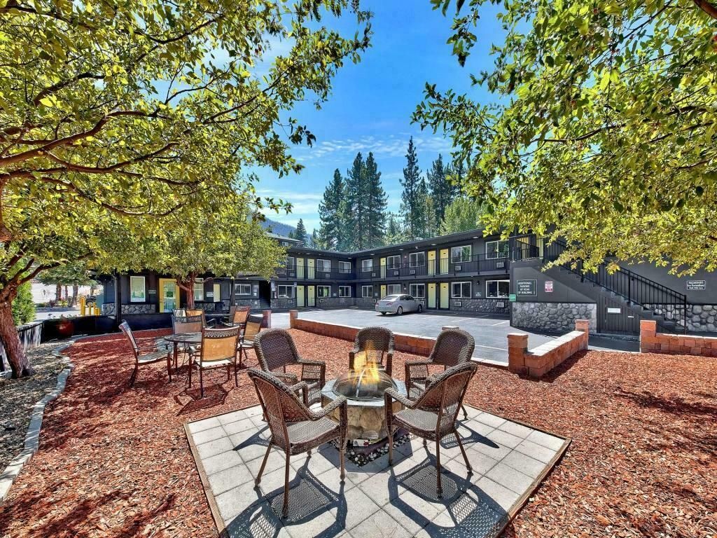 924 Park Ave, South Lake Tahoe, CA 96150