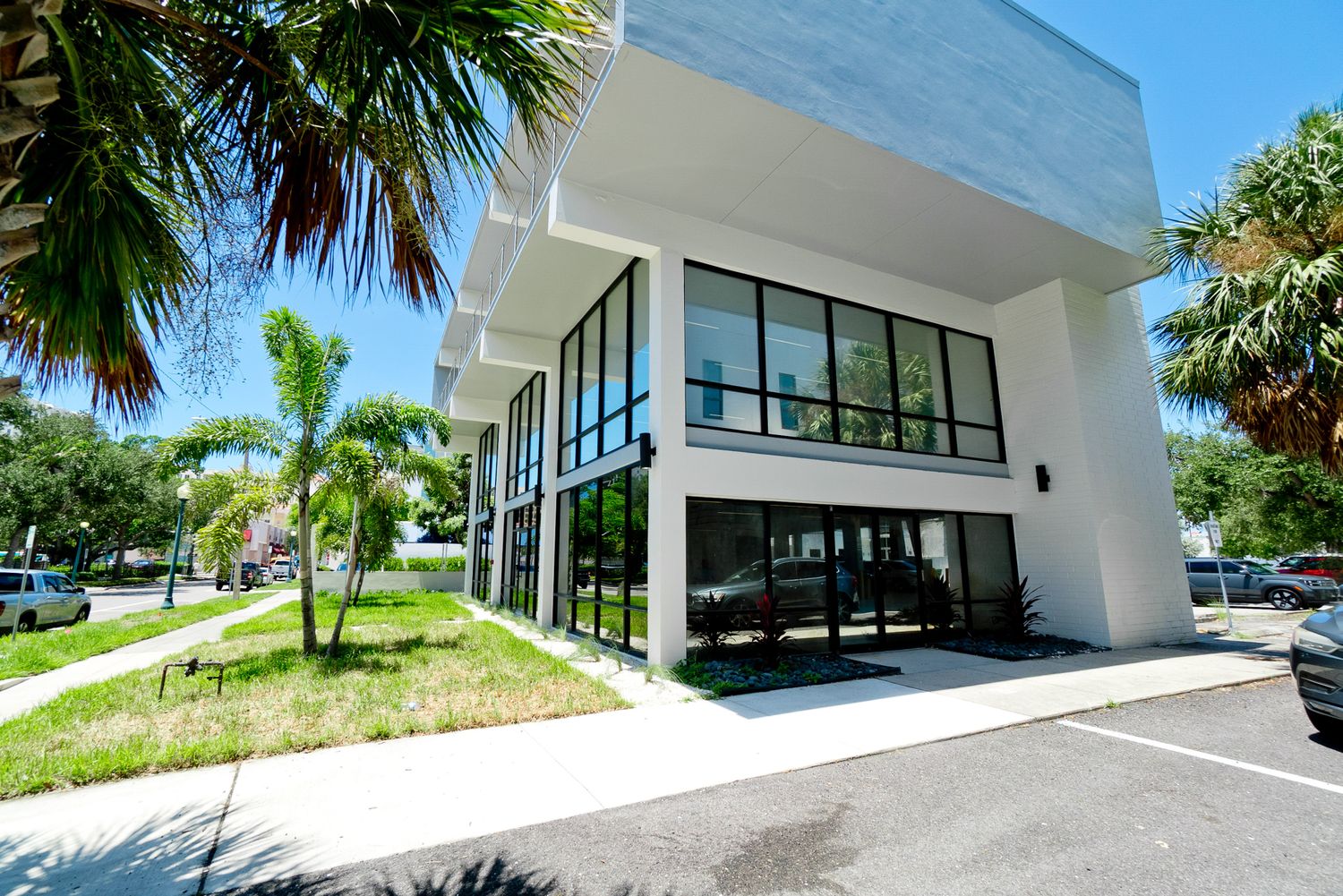 1551 2nd Street Sarasota FL 34236