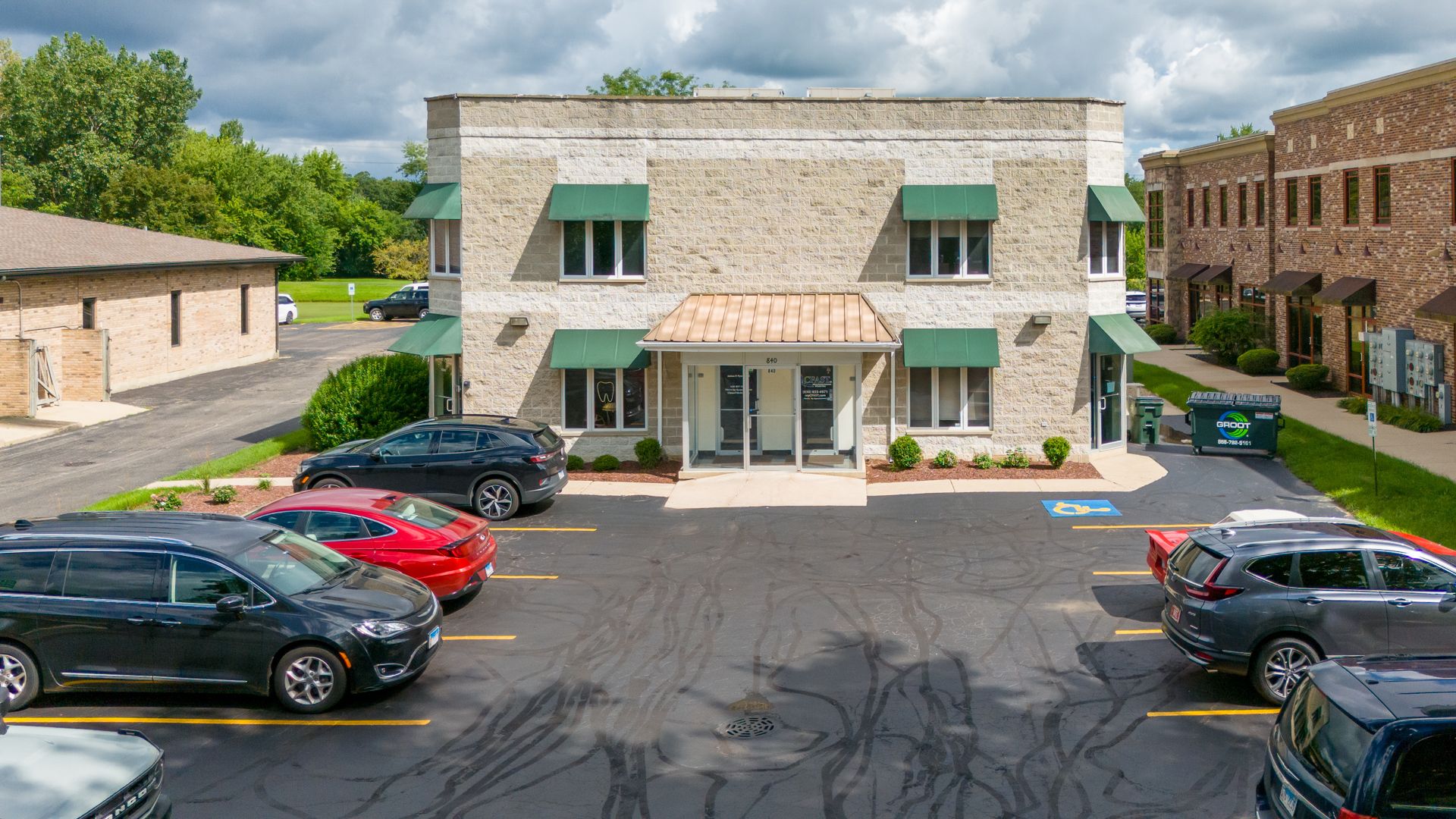 840 W Bartlett Rd, Bartlett, IL 60103