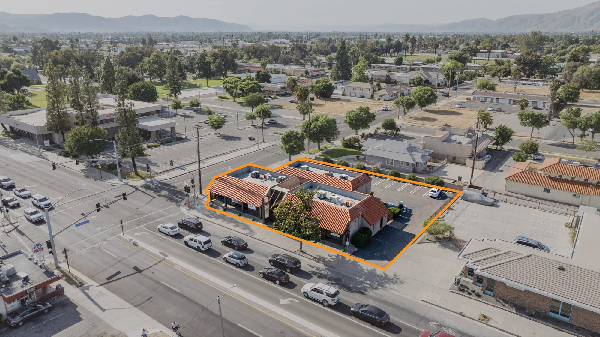 910 East Florida Ave, Hemet, CA 92543
