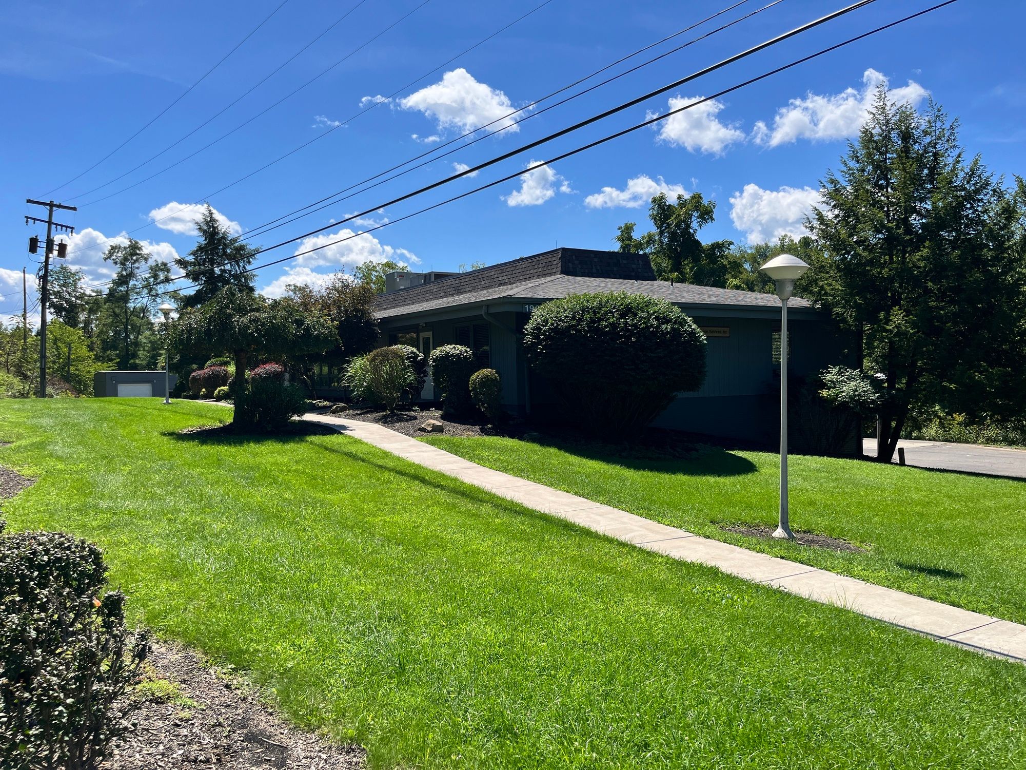 1900 Sleepy Hollow Rd, South Park, PA 15129