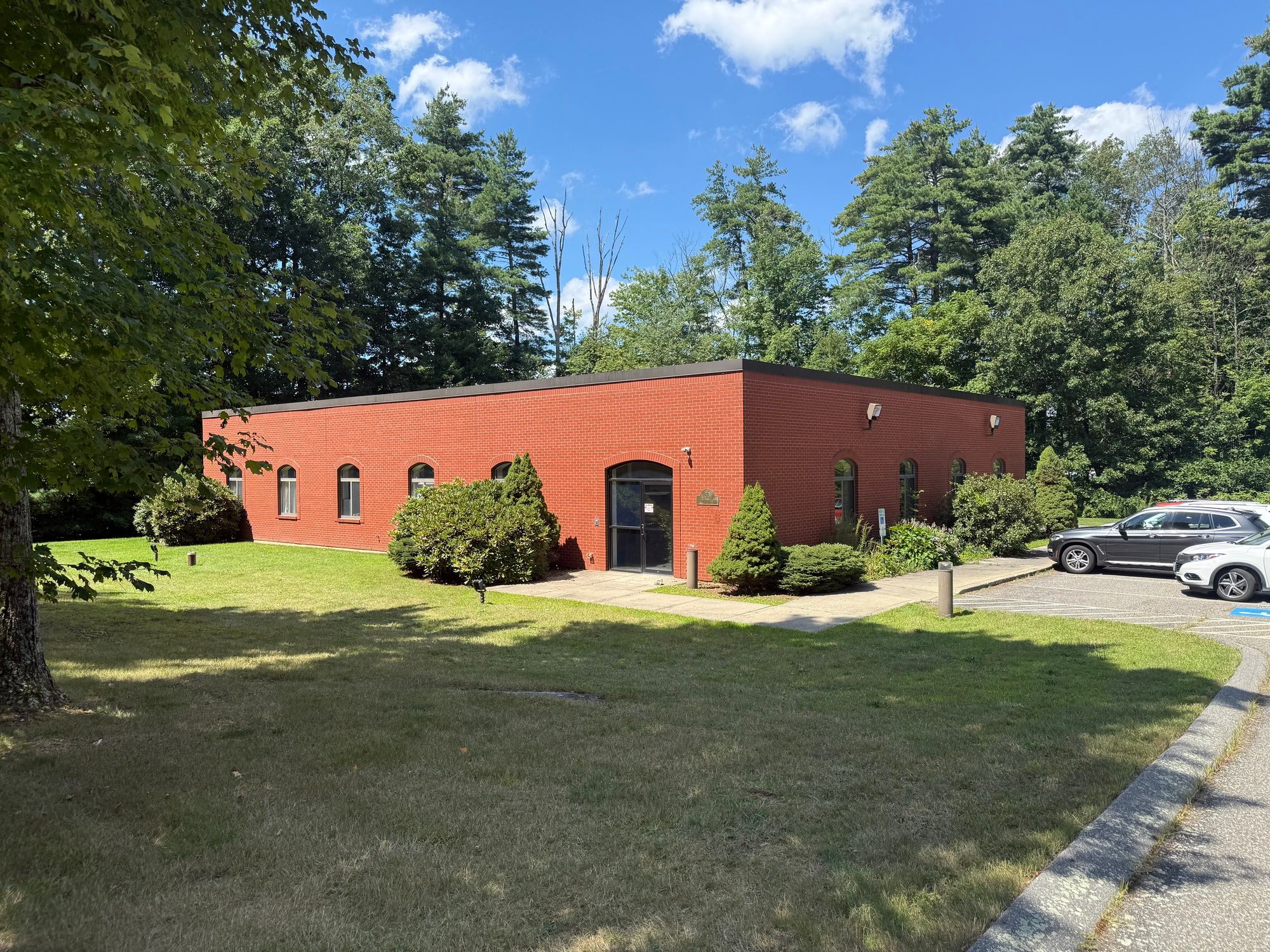 53 Technology Park Rd, Sturbridge, MA 01566