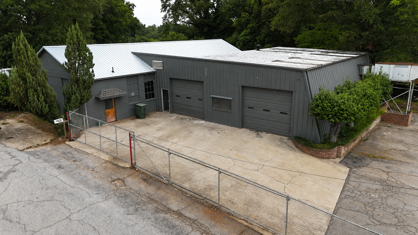 1518 Anderson Rd, Greenville, SC 29611