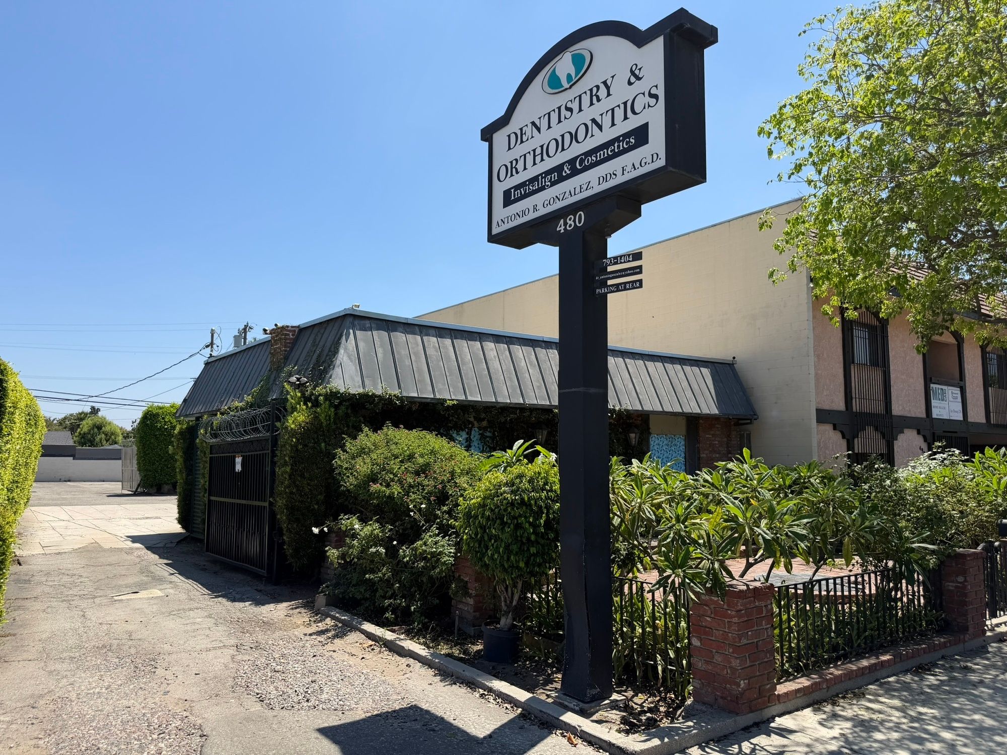 480 S Rosemead Blvd, Pasadena, CA 91107