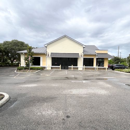 727 Sebastian Blvd Sebastian Strip Center exterior