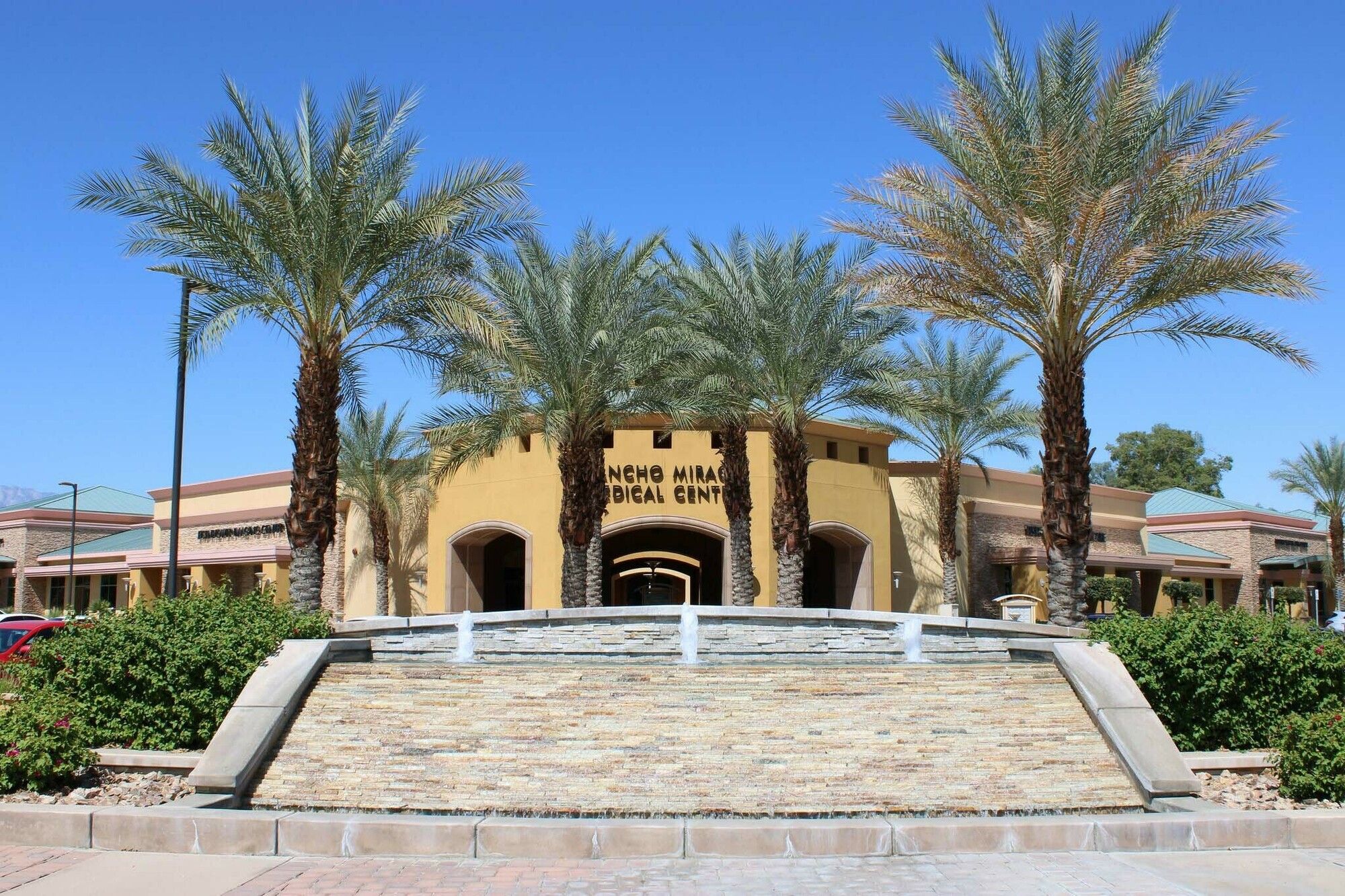 72780 Country Club Dr,Unit 400, Rancho Mirage, CA 92270
