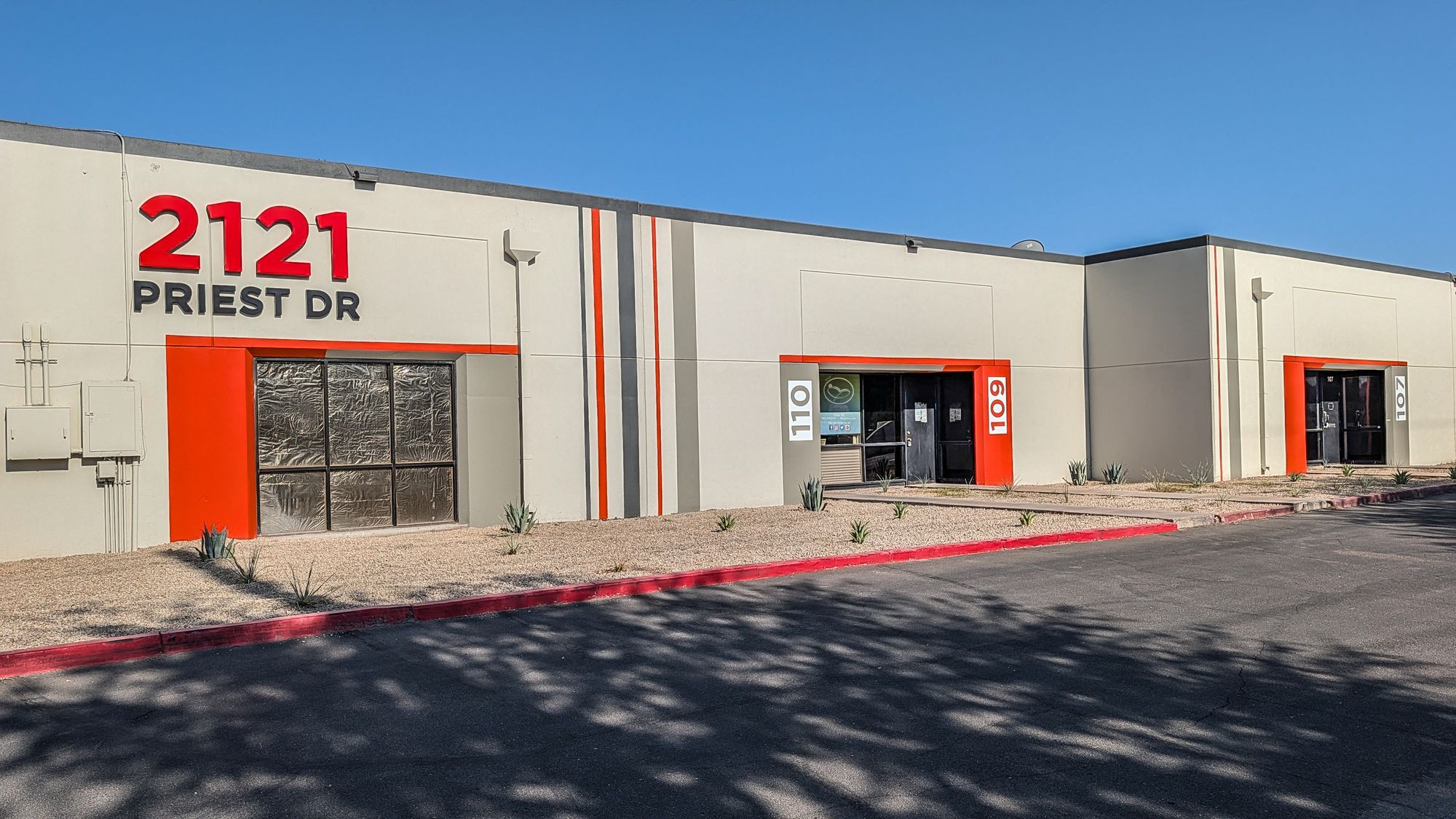 2121 S Priest Dr, Tempe, AZ 85282