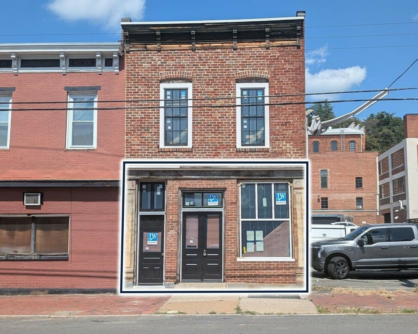 2206 E Main St, Richmond, VA 23223