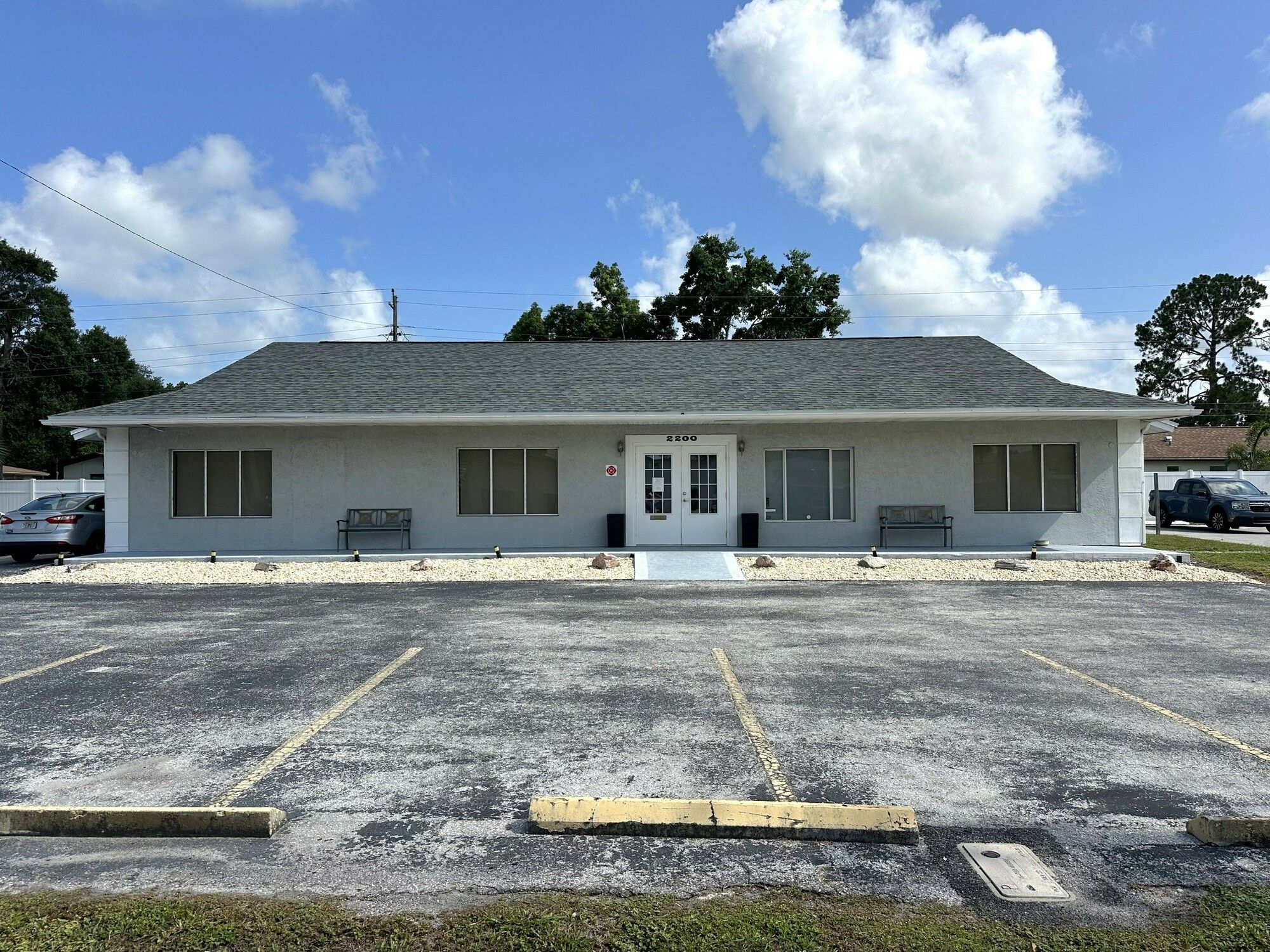 2200 West Bay Dr, Largo, FL 33770