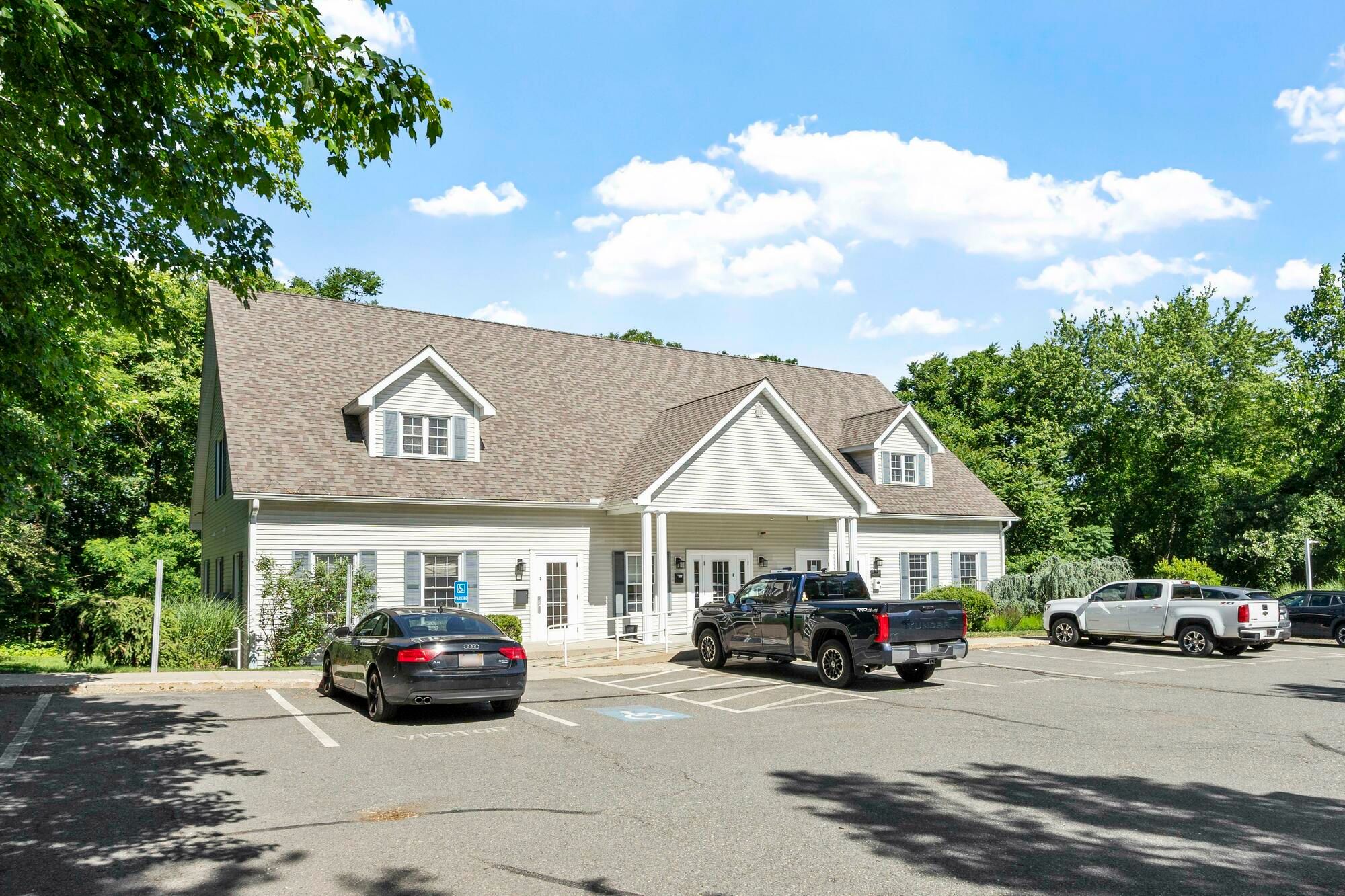 206 Southbridge St, Auburn, MA 01501