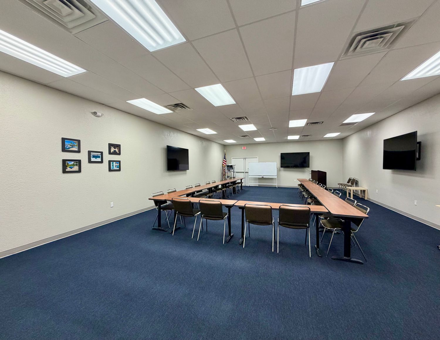 2555 Porter Lake Dr, Units 104, 105 & 106 Sarasota FL 34240