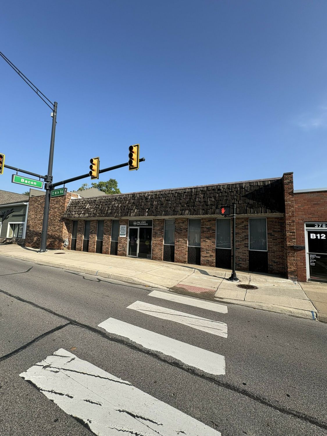 3800 Twelve Mile Rd, Berkley, MI 48072