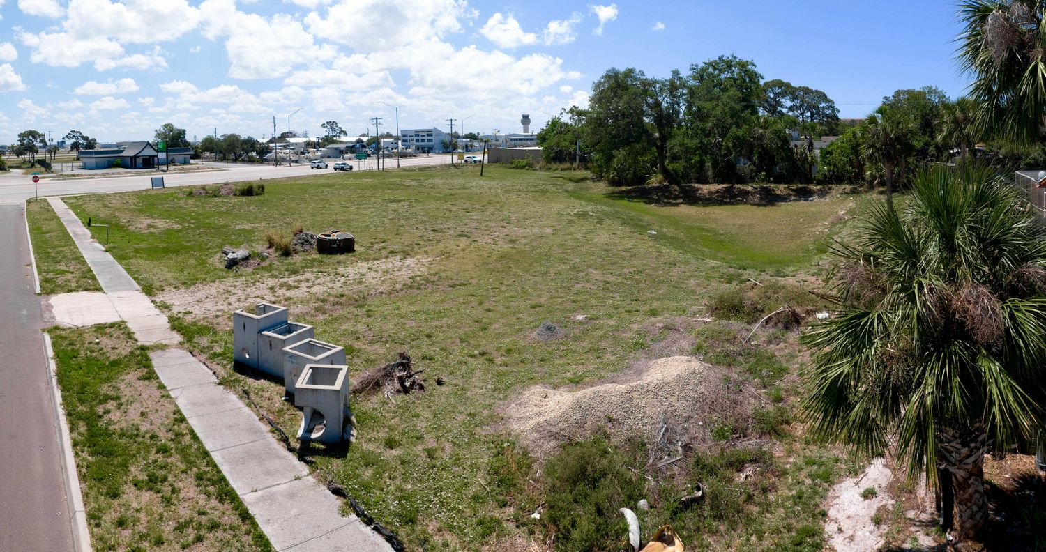 7972 N Tamiami Trail Sarasota FL 34243