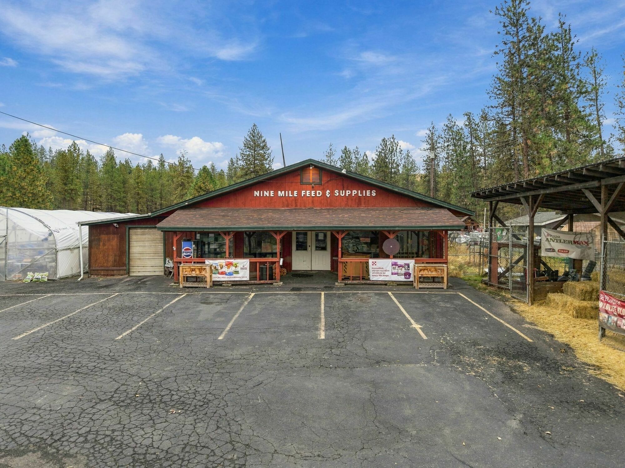 12516 North Nine Mile Rd, Nine Mile Falls, WA 99026