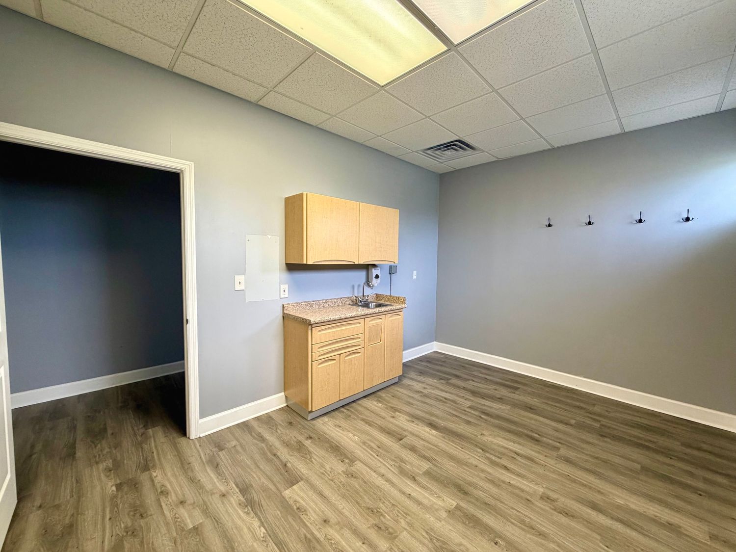 4915 Ehrlich Road Tampa FL 33624
