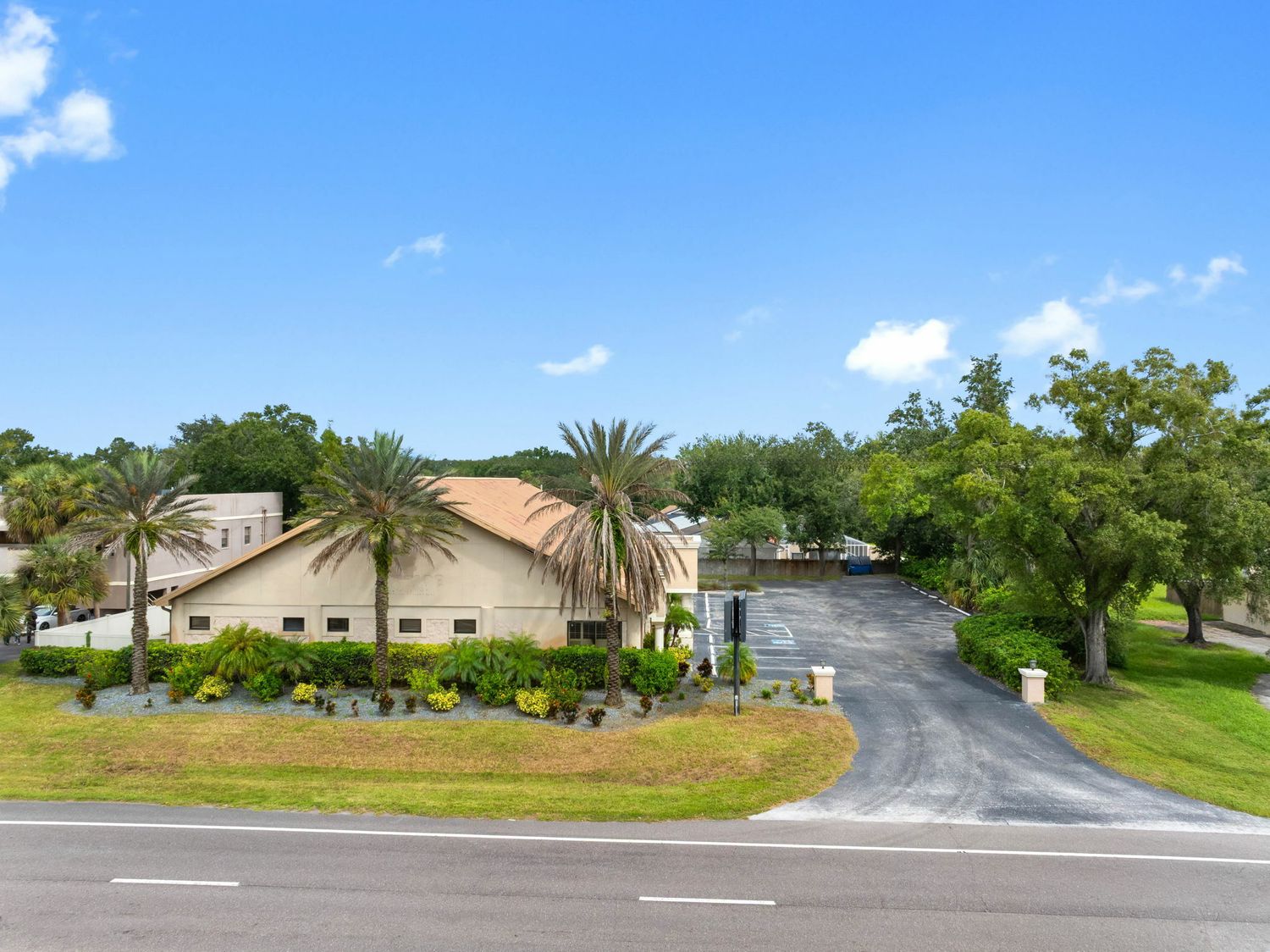 4915 Ehrlich Road Tampa FL 33624