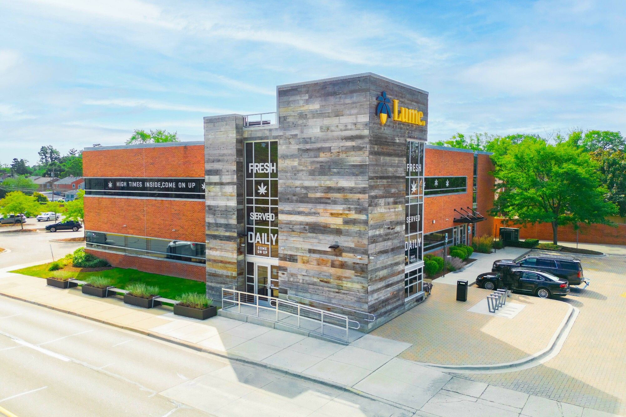 1949 West Twelve Mile Rd, Berkley, MI 48072