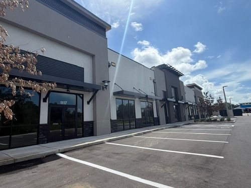 1101-1117 Cypress Parkway Kissimmee Office Building exterior