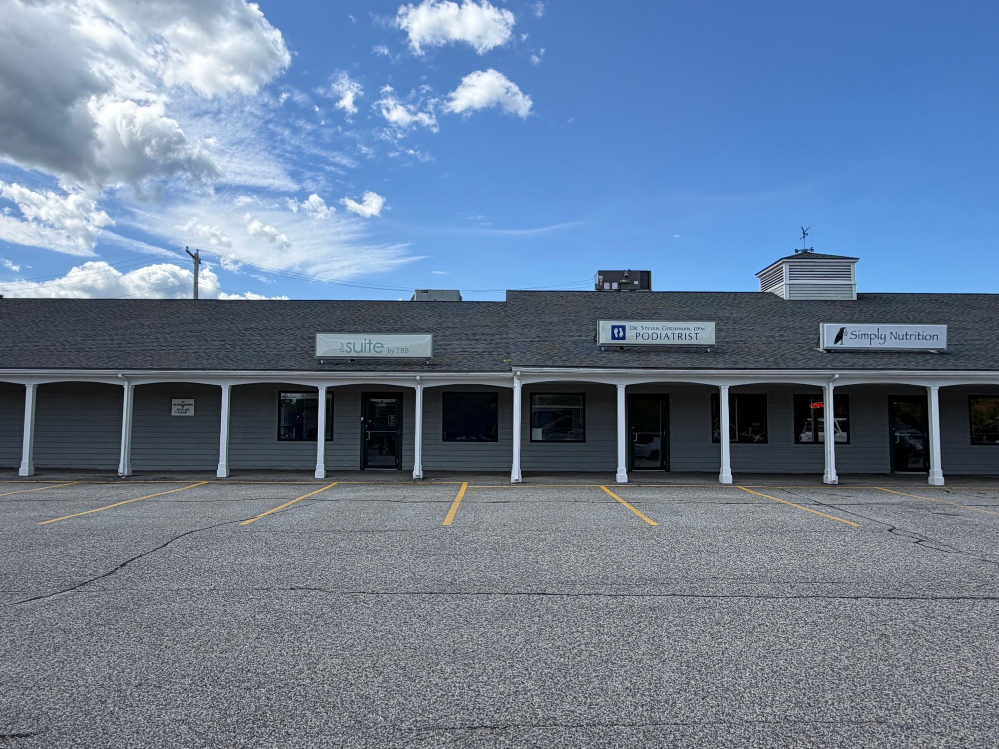 14 Millett Dr, Auburn, ME 04210
