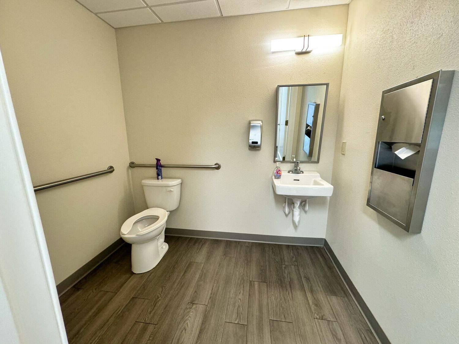 5500 Bee Ridge Road, Suite 201 Sarasota FL 34233