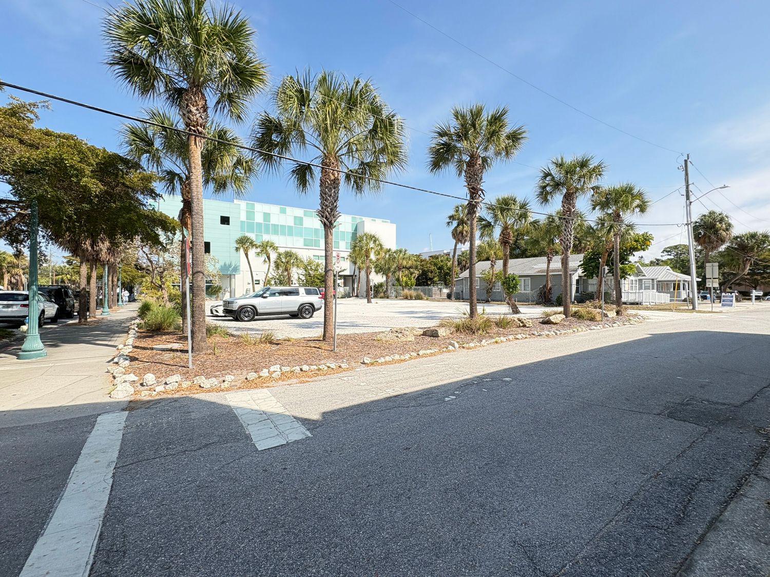 700 Central Avenue Sarasota FL 34236