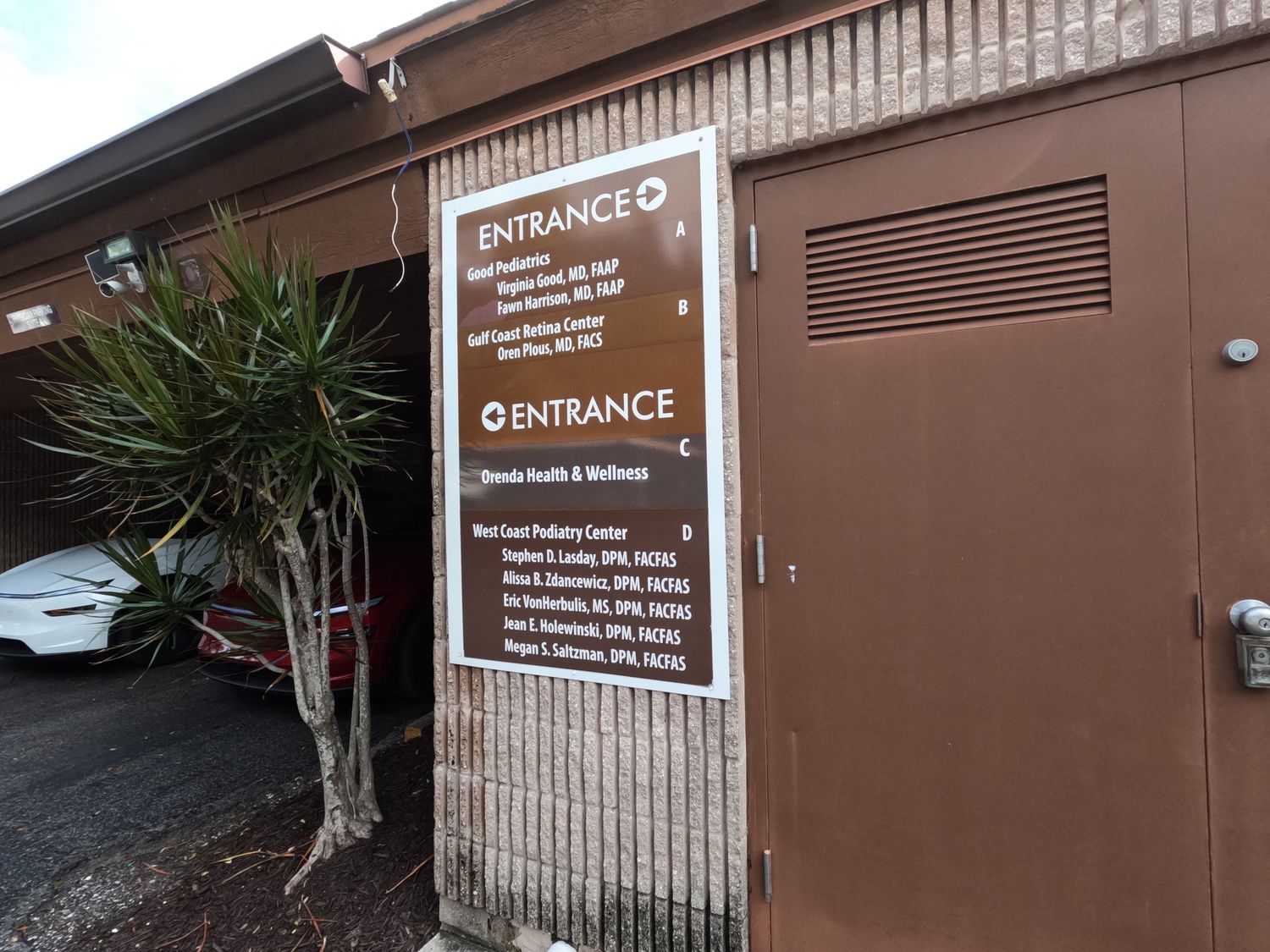 1961 Floyd St Ste B Sarasota FL 34239