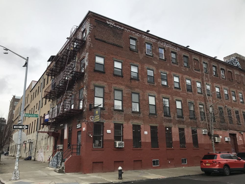 178 Walworth St x  Willoughby 2fl
