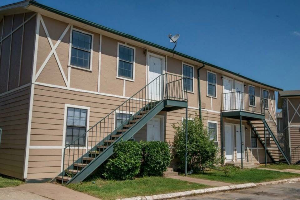 Spring Hill Apartments