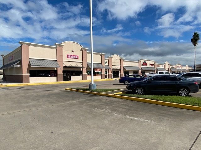 13434 Leopard St, Corpus Christi, TX 78410