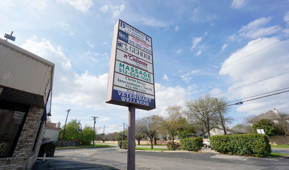 Retail for lease at 2111 Sam Bass Rd, Round Rock, TX, 78681 — photo 4