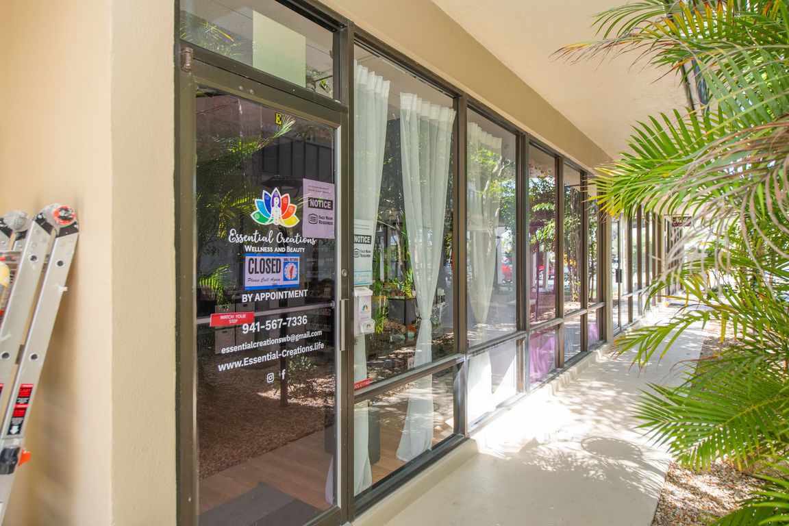 2595 Tamiami Trail Port Charlotte FL 33952