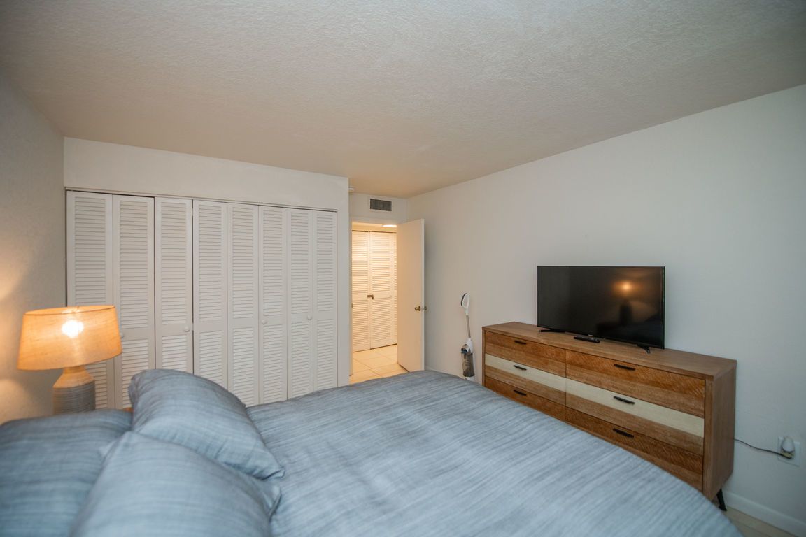 2595 Tamiami Trail Port Charlotte FL 33952
