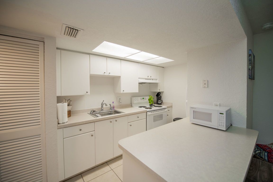 2595 Tamiami Trail Port Charlotte FL 33952