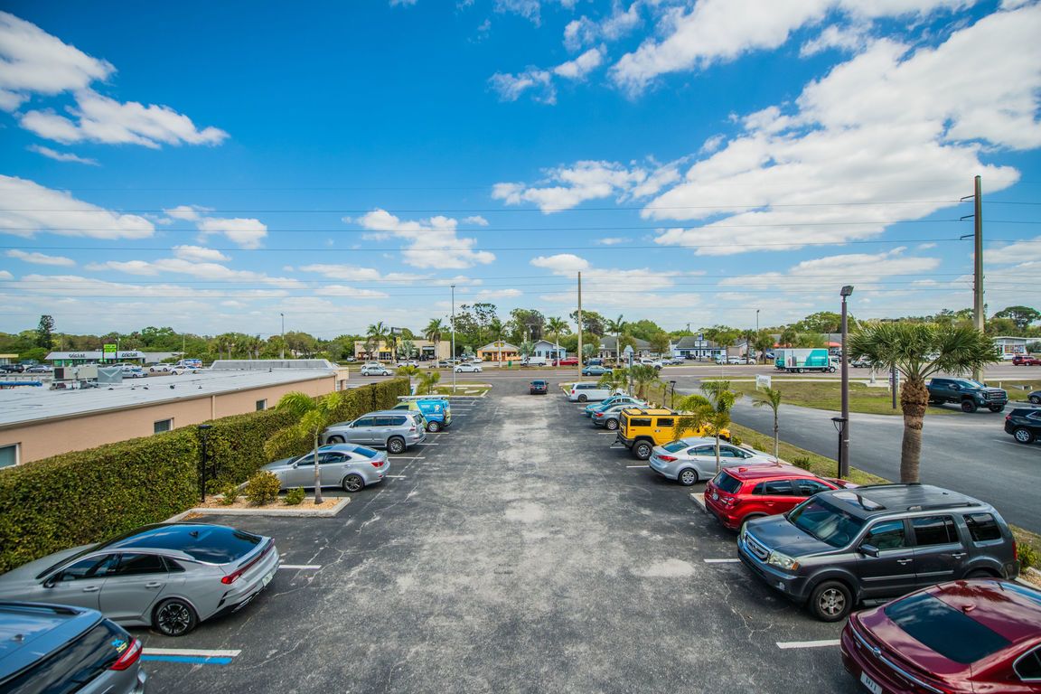 2595 Tamiami Trail Port Charlotte FL 33952