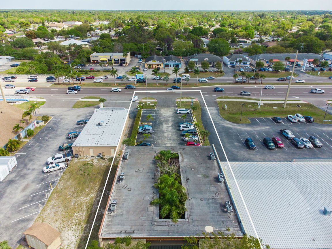 2595 Tamiami Trail Port Charlotte FL 33952