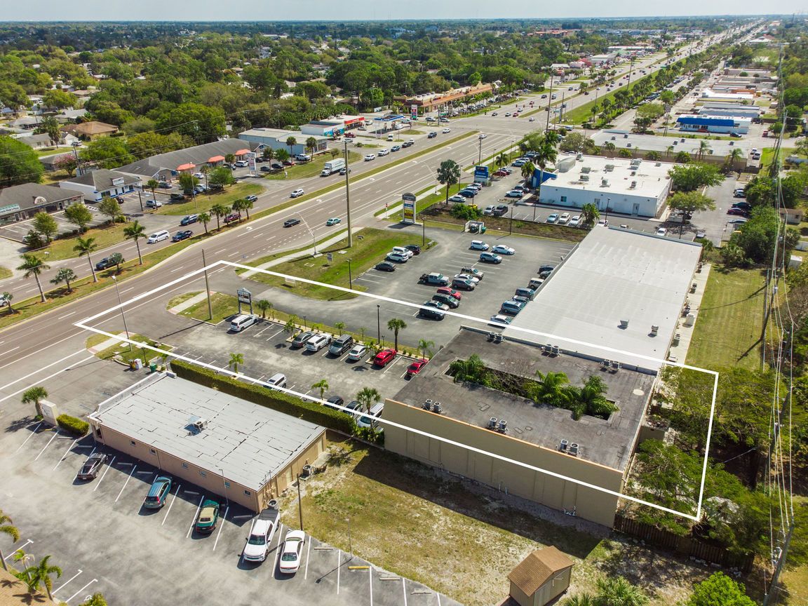 2595 Tamiami Trail Port Charlotte FL 33952
