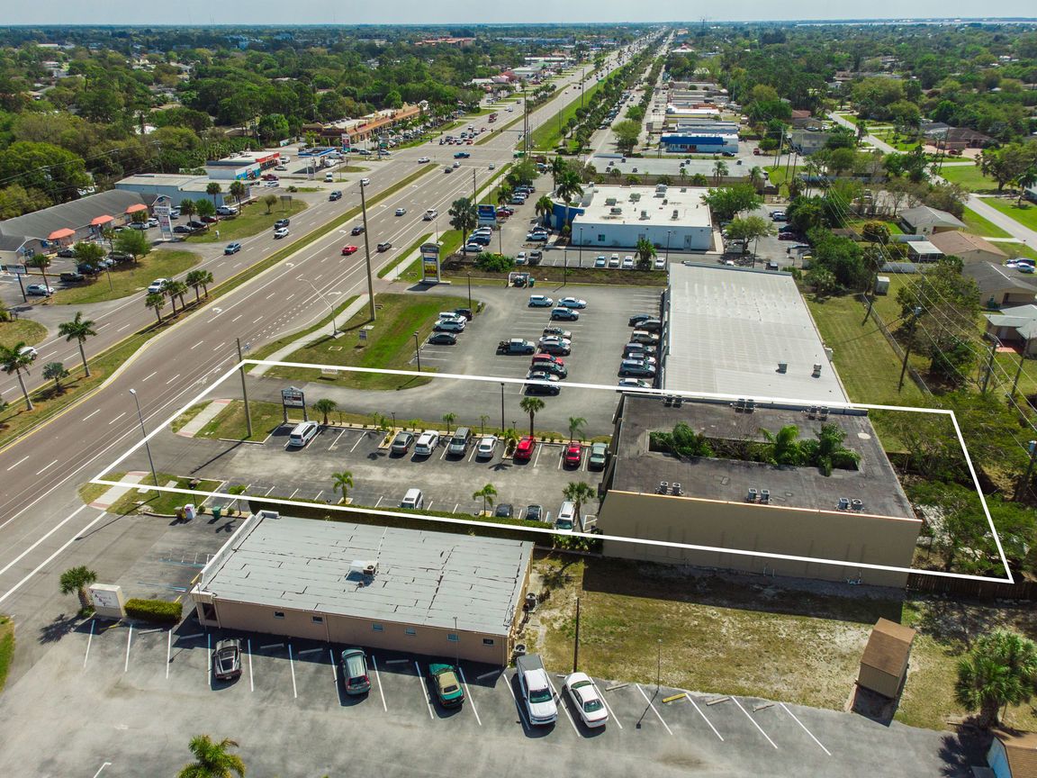 2595 Tamiami Trail Port Charlotte FL 33952