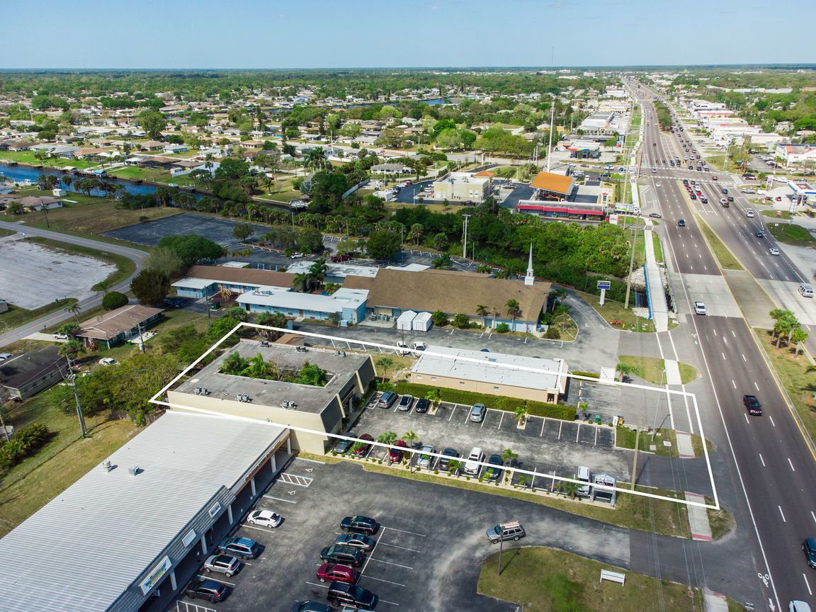 2595 Tamiami Trail Port Charlotte FL 33952