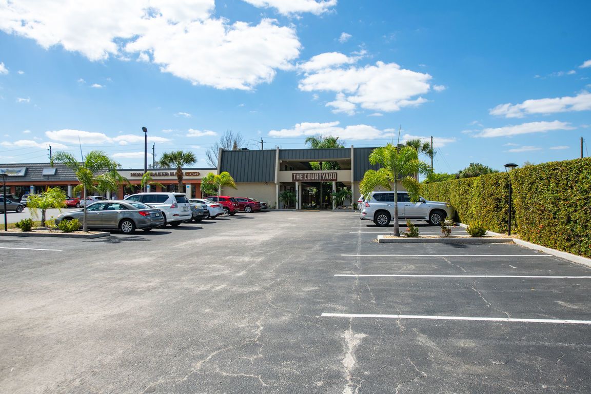2595 Tamiami Trail Port Charlotte FL 33952