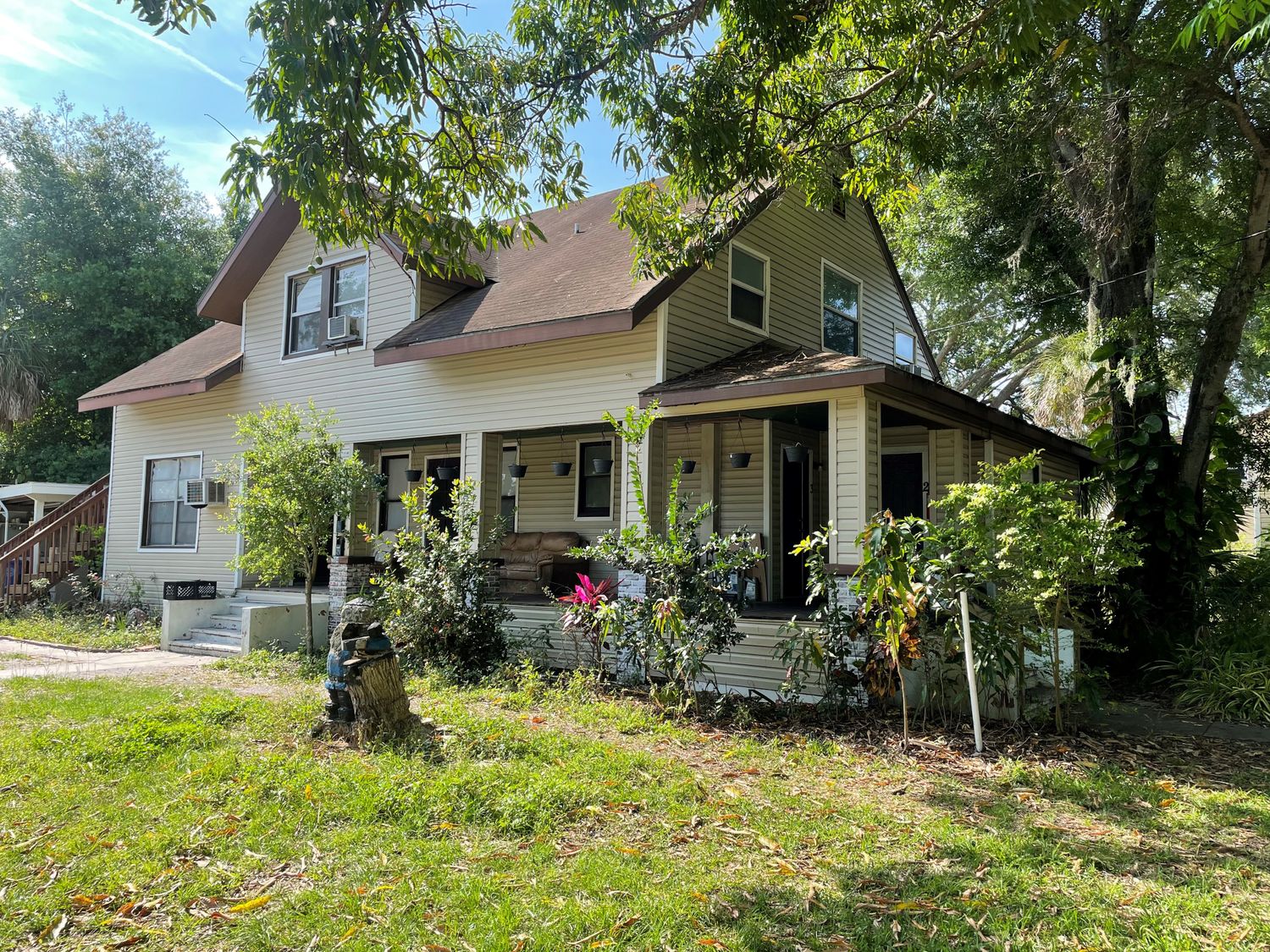 2004 2nd Avenue E. Bradenton FL 34208