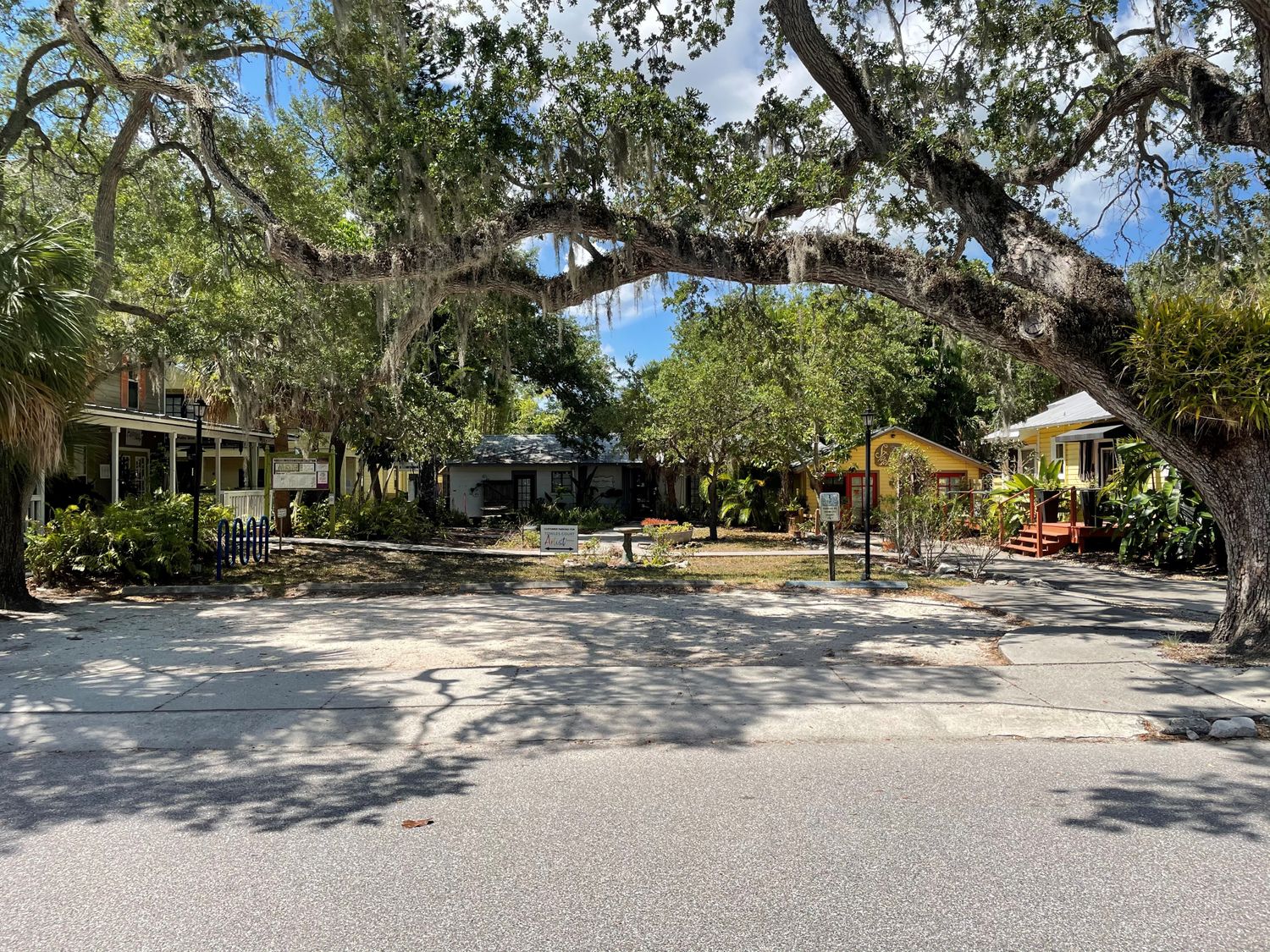 1920 Adams Lane Sarasota FL 34236