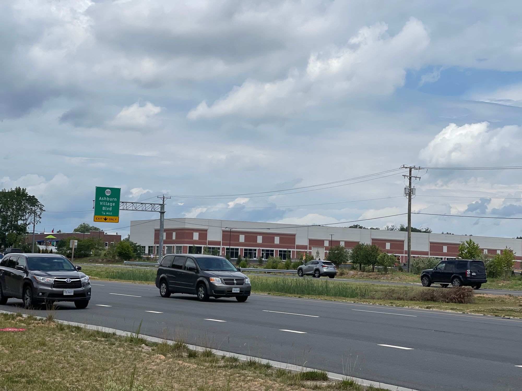 21,600 SF 2nd Gen Athletic / Entertainment Space with Restaurant Area