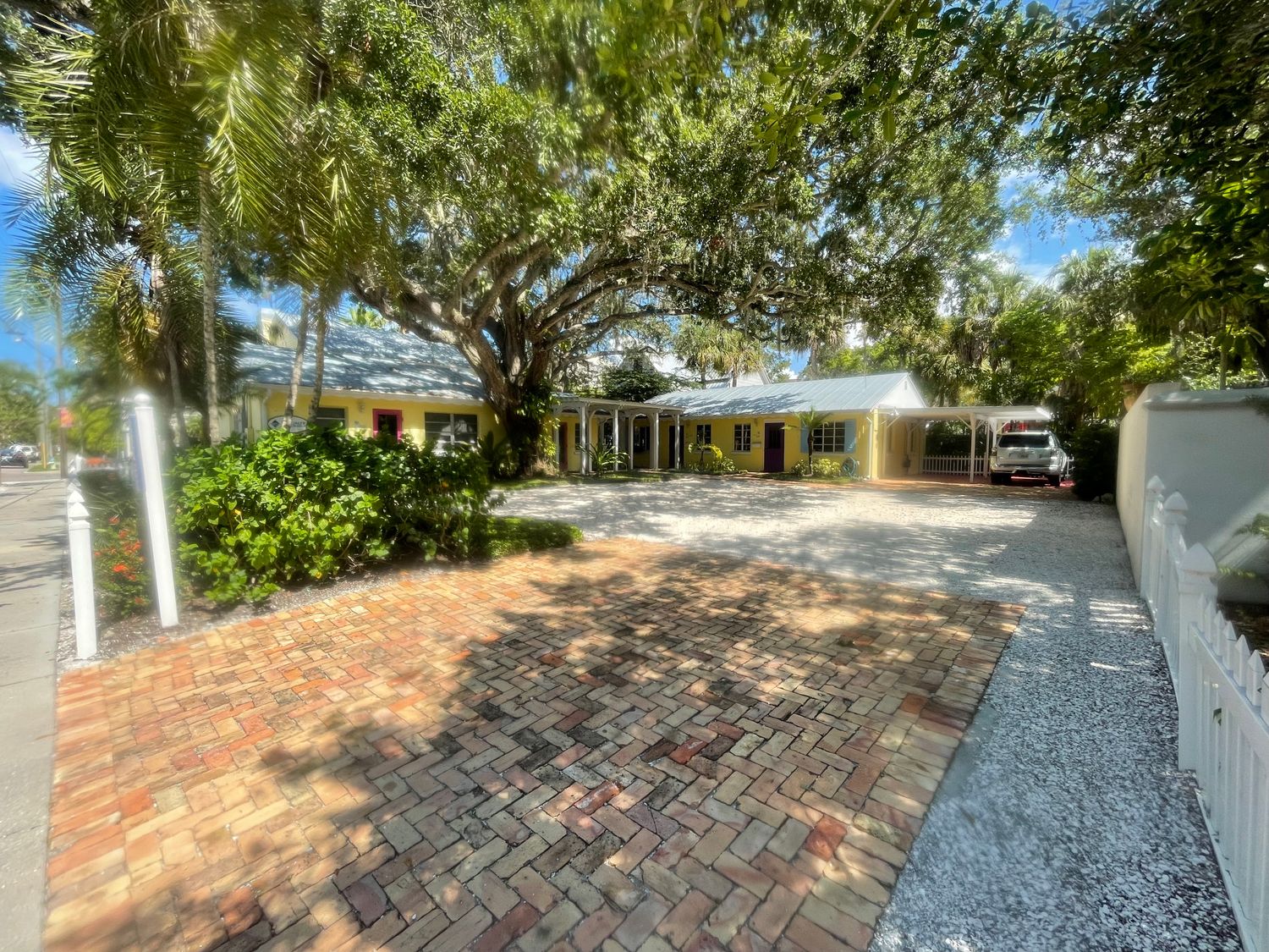1901, 1905 & 1909 Morrill Street Sarasota FL 34236