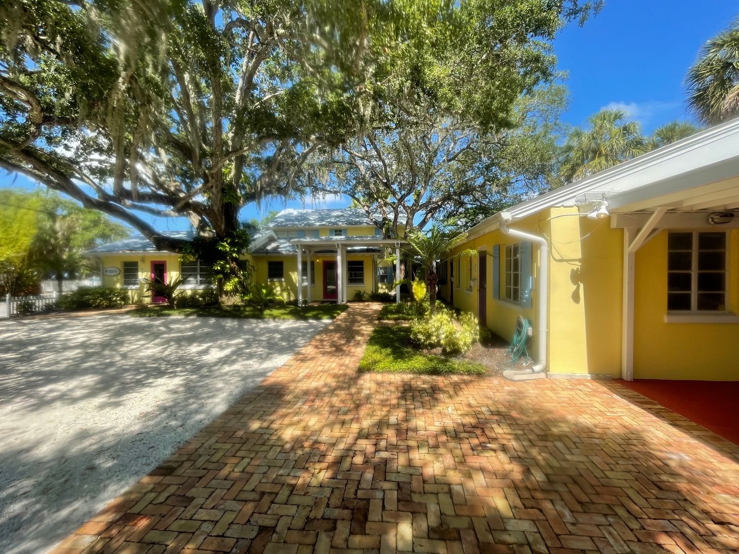 1901, 1905 & 1909 Morrill Street Sarasota FL 34236