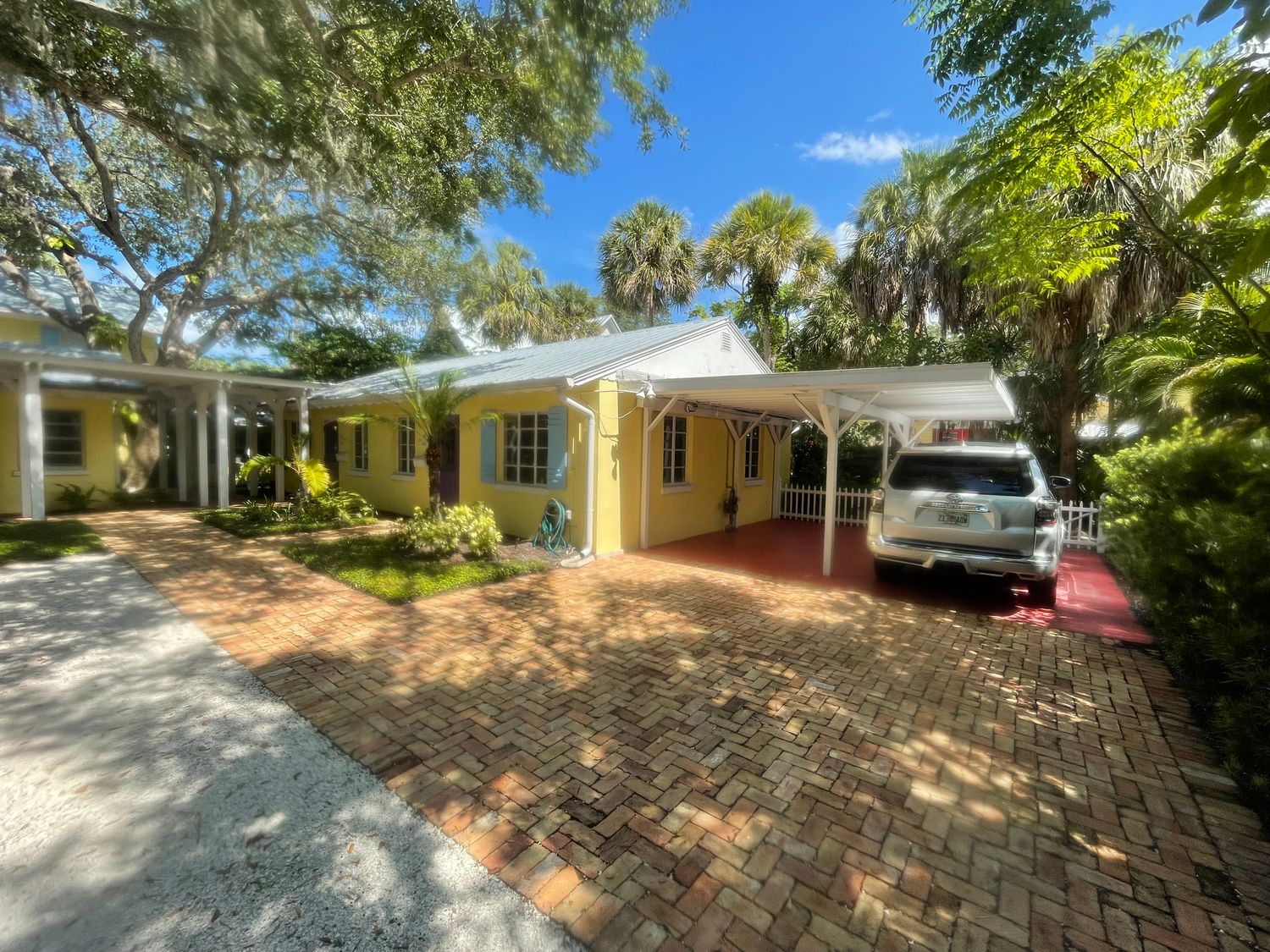 1901, 1905 & 1909 Morrill Street Sarasota FL 34236